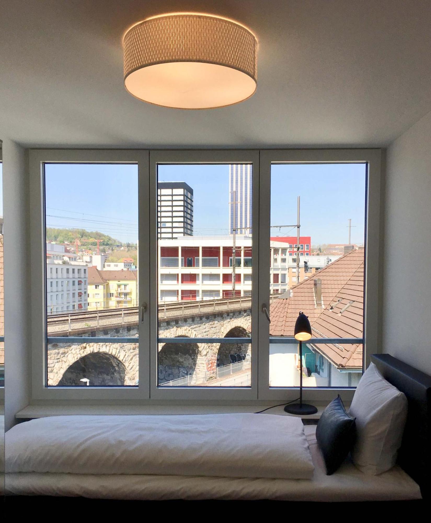 Viadukt Homestay Zurich Bagian luar foto