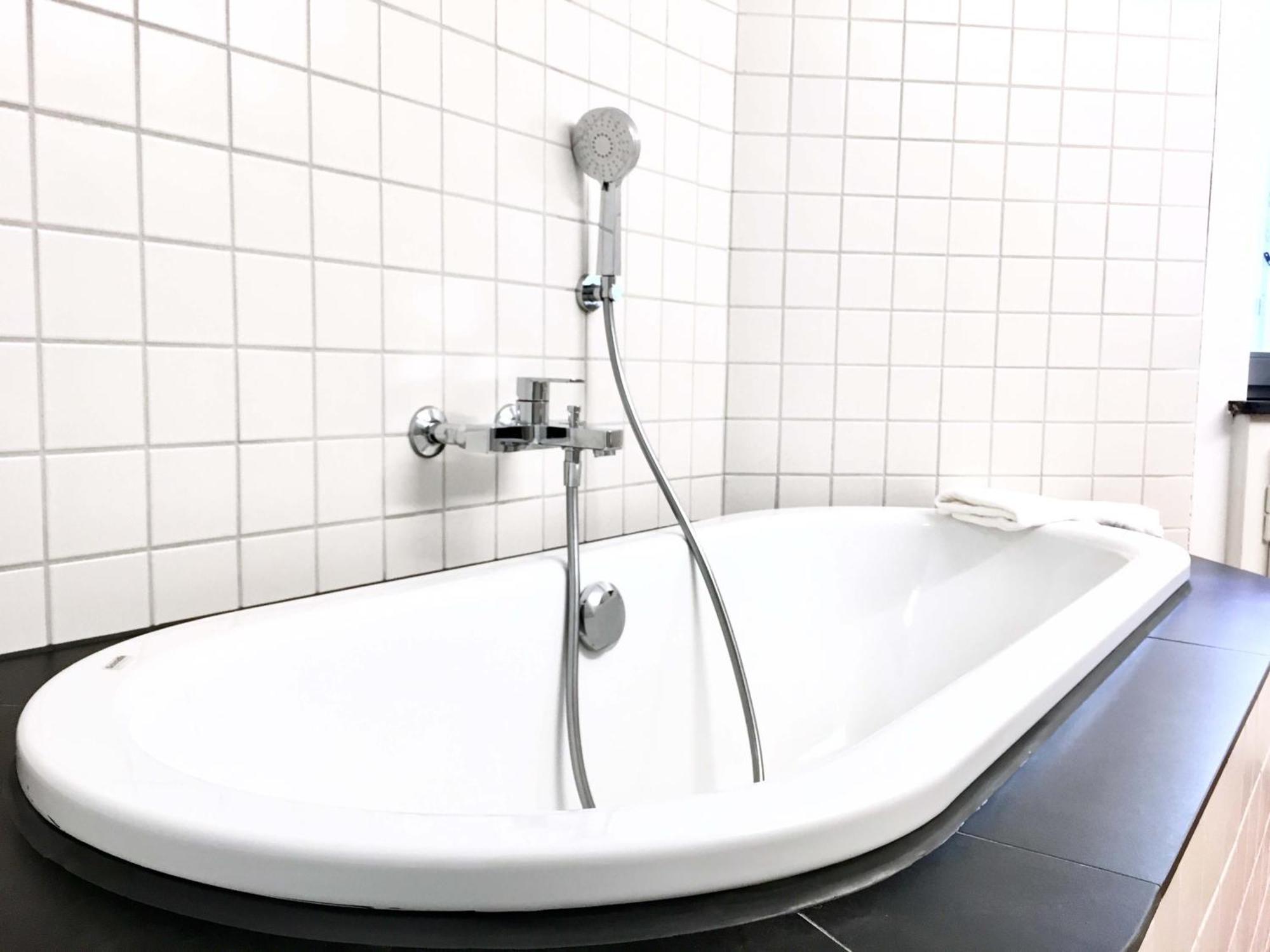 Viadukt Homestay Zurich Bagian luar foto