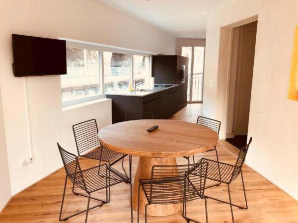 Viadukt Homestay Zurich Bagian luar foto